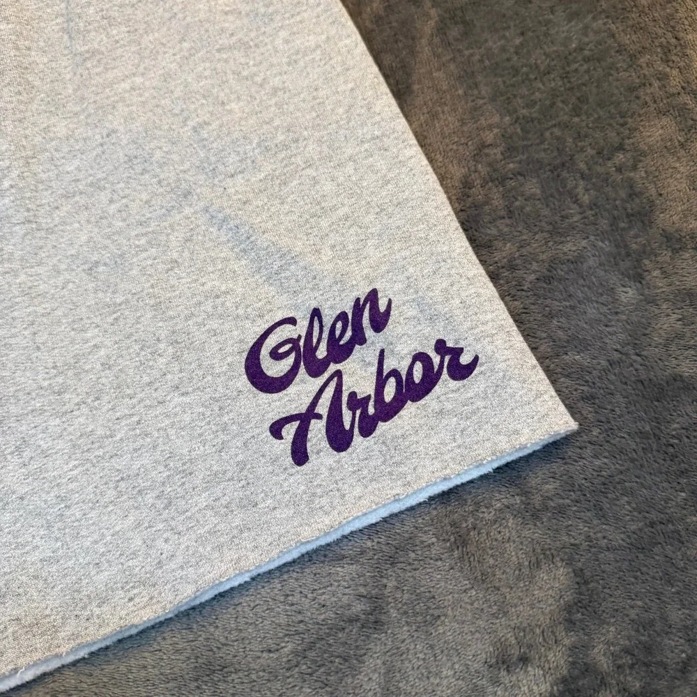 Champion Glen Arbor Fleece Shorts Grey Elastic Waist Raw Hem Mens Large‎ NWT